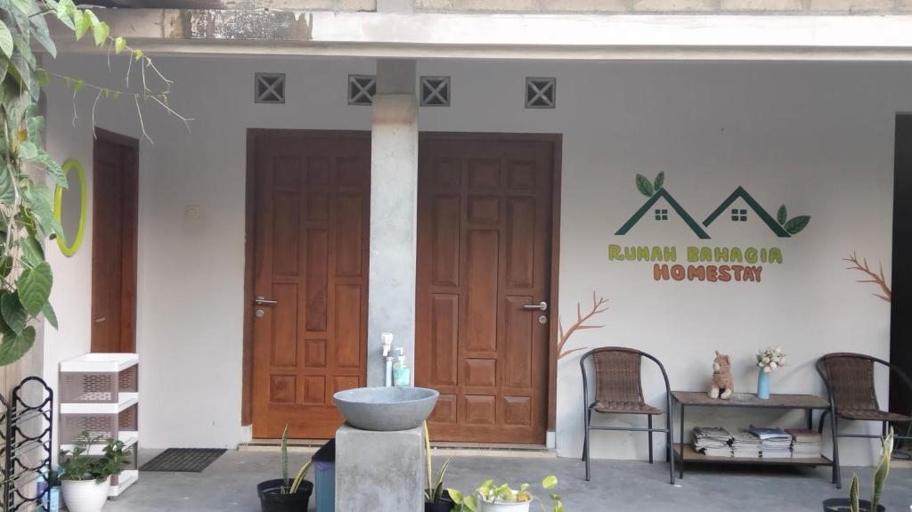 Balcony/terrace, Homestay Rumah Bahagia Cepor in Yogyakarta