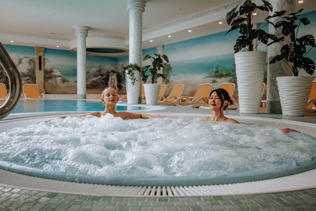 Swimming pool, Arkona Strandhotel in Ostseebad Binz