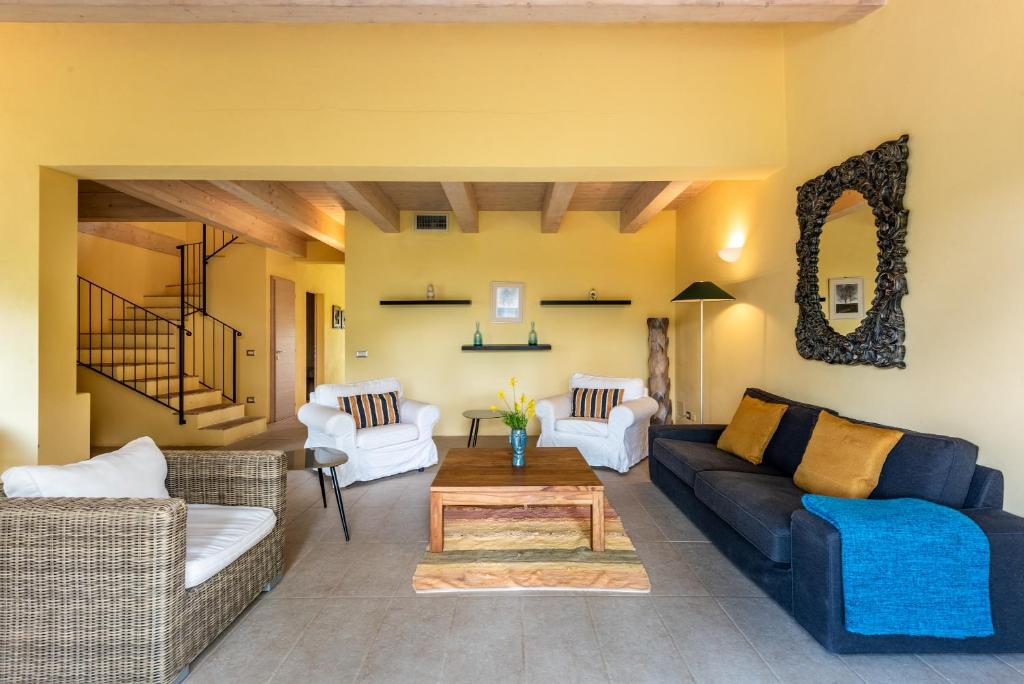 Cignella Resort — Hotel rooms in Trequanda, Tuscany