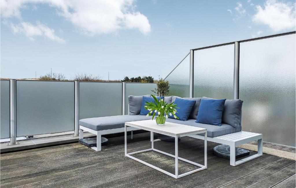 Nice Apartment In Bredene With Wifi, Bredene