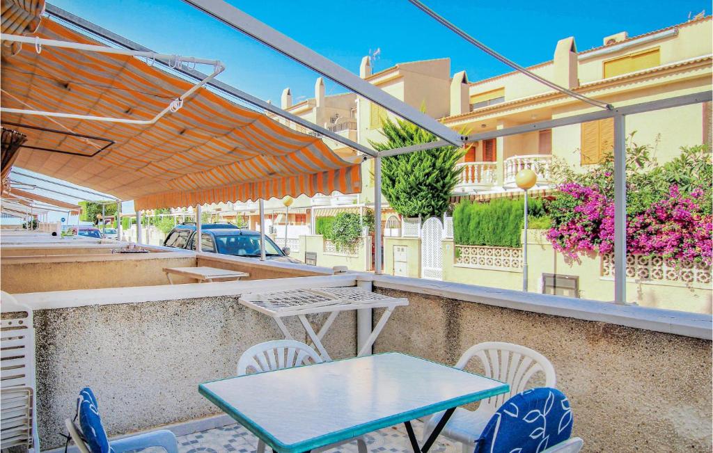 Gorgeous Home In Santa Pola - 5
