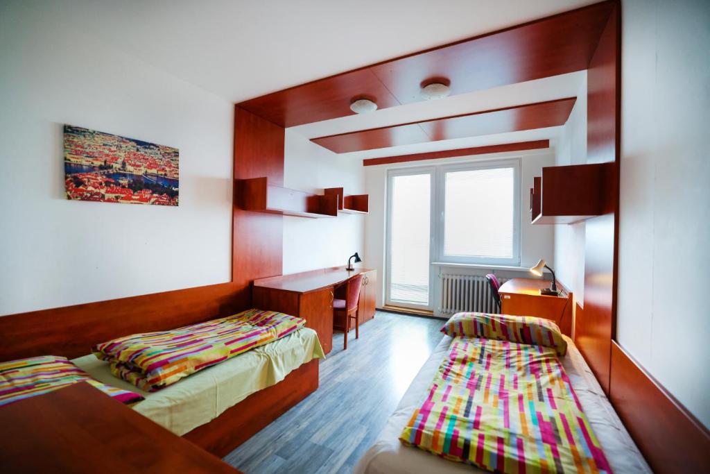 Eislerova kolej Jarov, Prague