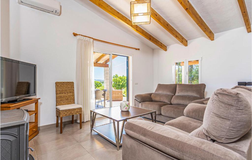 Awesome Home In Puerto De Alcudia - 2
