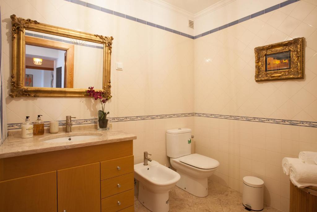Bairrus Lisbon Apartments - Cathedral photo