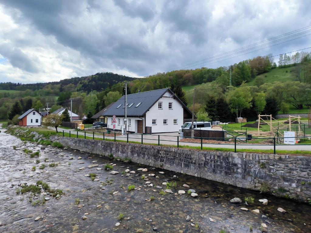 Chalupa Rébus, Loučná nad Desnou