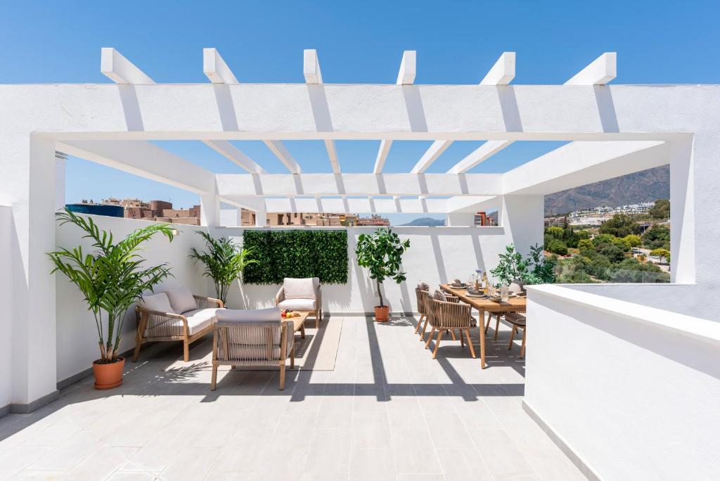 Luxury Apartment With Roof Terrace - Central Estepona - 4