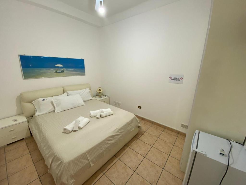 Zanella Bed - 1