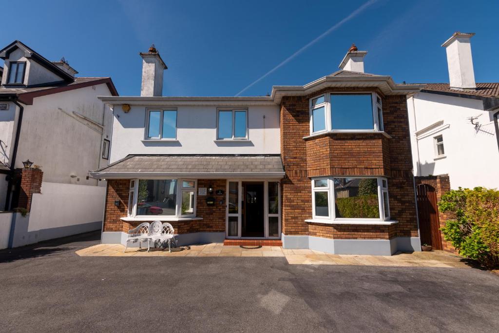 AVALON HOUSE, Galway