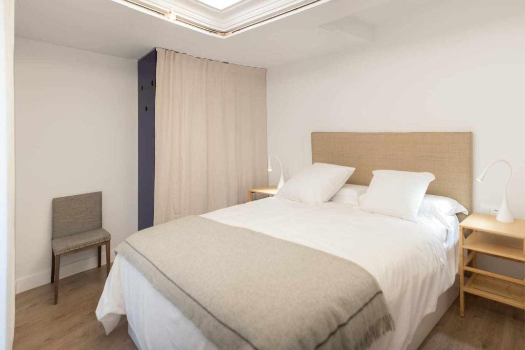 Raíces de la Laurel, Logroño