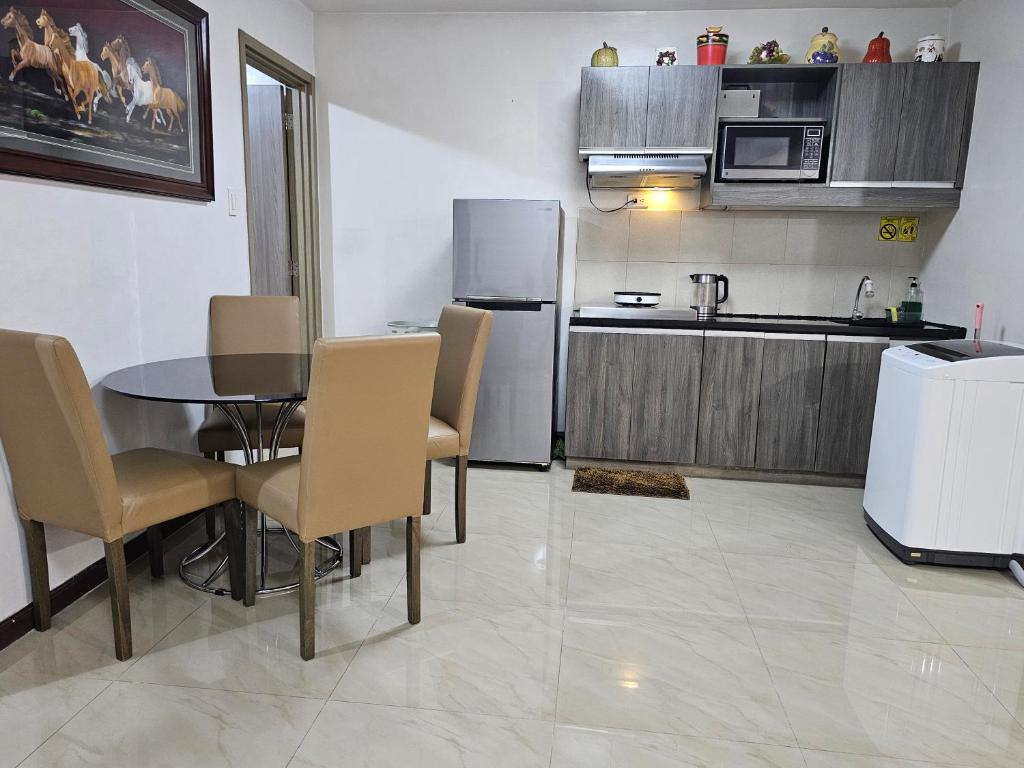 Solemare Parksuites Condominium - Condo R Us