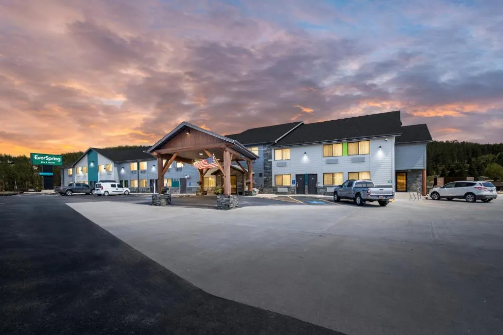 EverSpring Inn & Suites，位于希尔城的酒店