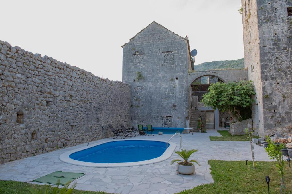 Villa Bilja Historic Stone Castle - 4