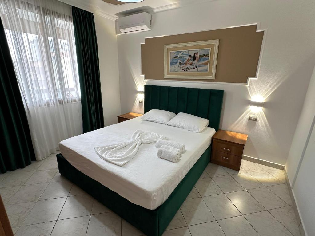 Comfortable Golem Beach Apartment 2, Golem