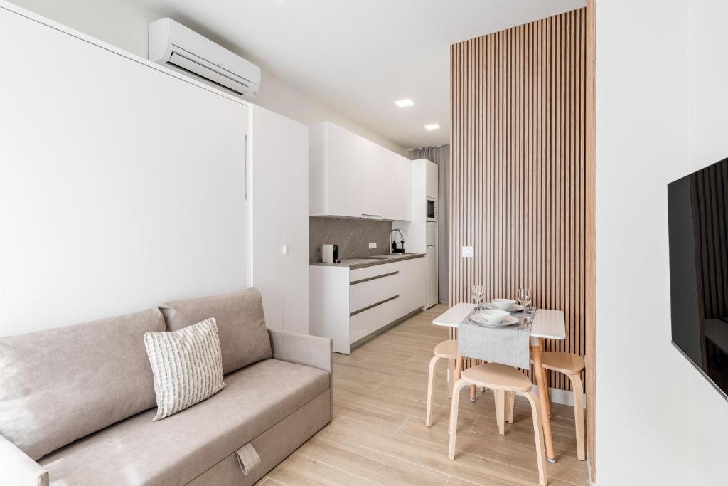 Charming Madrid Castilla - Estudios y Apartamentos Renovados - 4