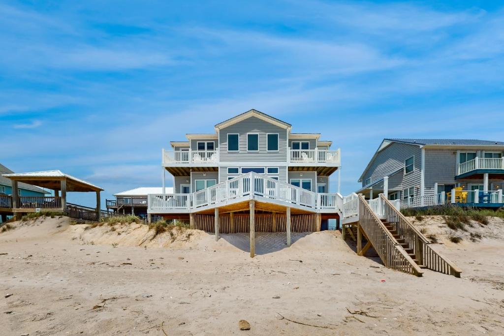 Coastal Treasure, North Topsail Beach