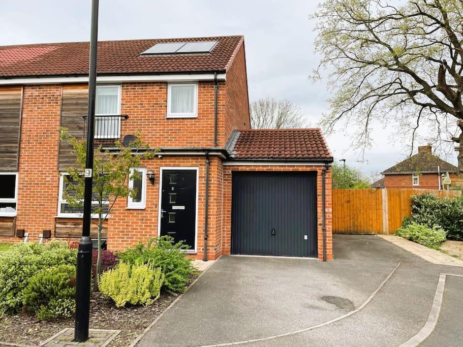 3 Bed House near York Centre with Off-Road Parking photo 7