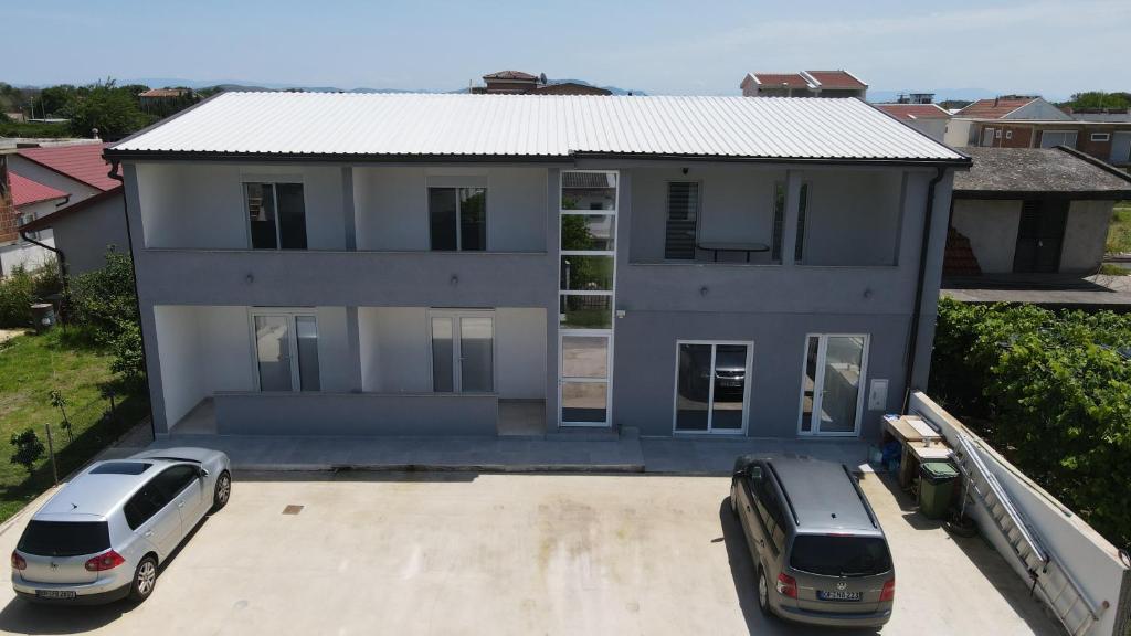 Adla Apartmani - 2