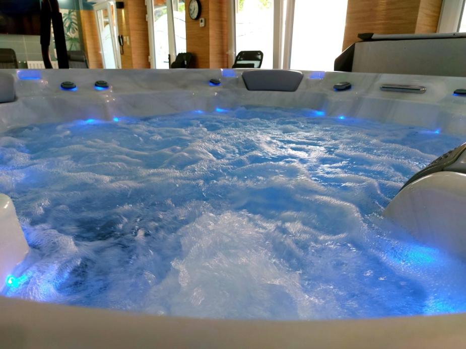 Hot tub
