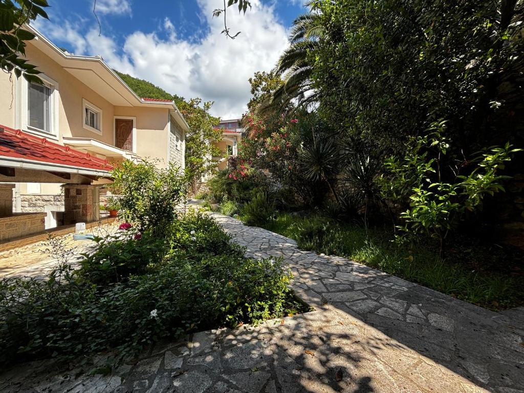 Stone Villa Guesthouse - 4