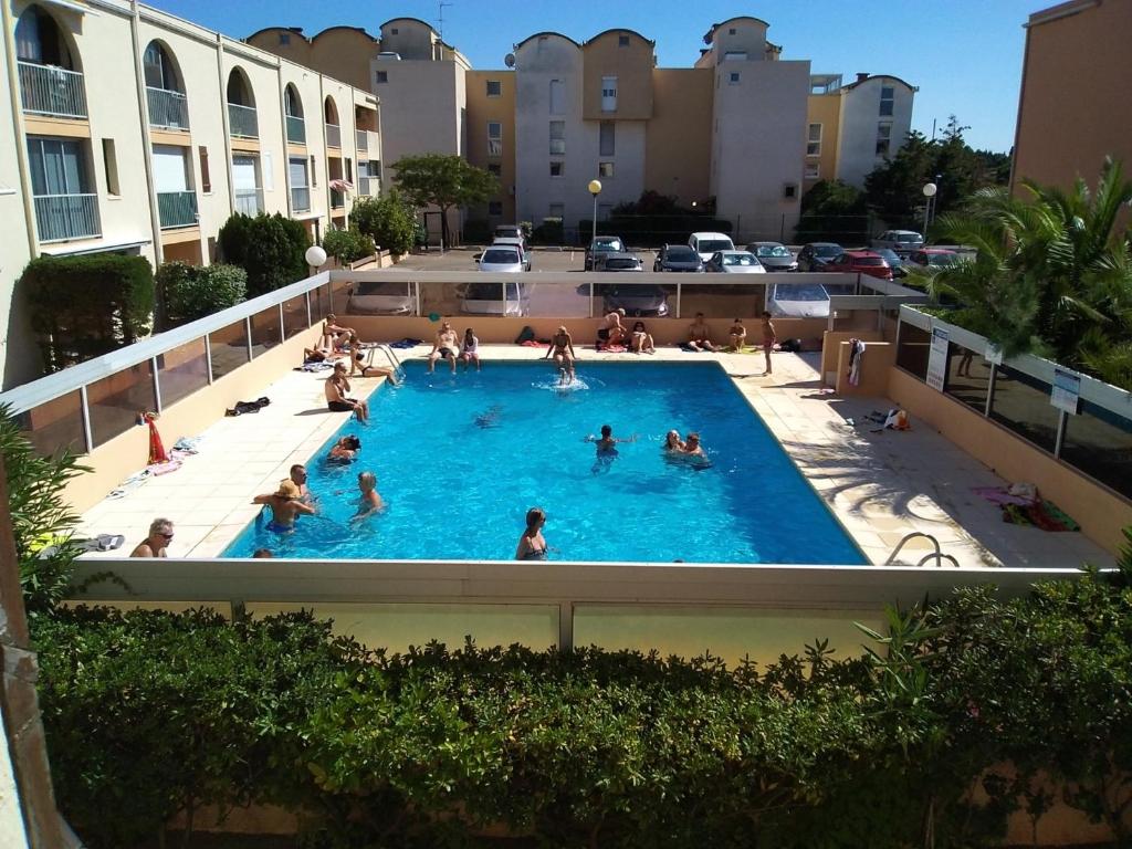 **Gruissan : T2 cosy avec piscine, parking privé, proche plage et commerces** - FR-1-796-8 - 1