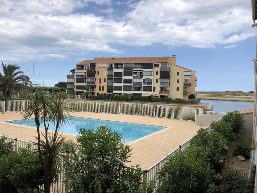 Saint-Cyprien : Studio Moderne avec Piscine et Parking - FR-1-793-13 - 3