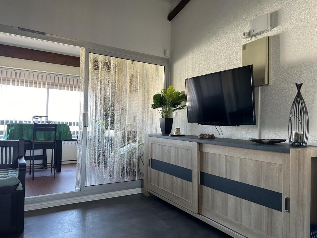 Saint-Cyprien : Studio Moderne avec Piscine et Parking - FR-1-793-13 - 5