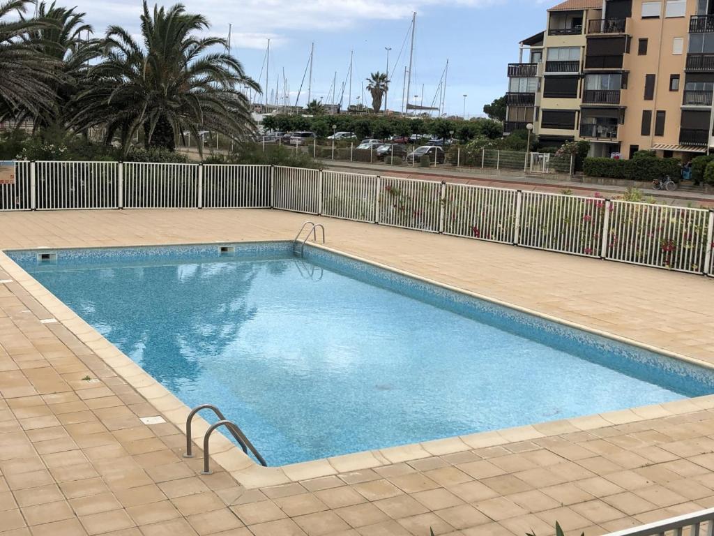 Saint Cyprien - T2 RDC 4P avec piscine, proche plage et port, parking privé, animaux admis - FR-1-793-7 - 1