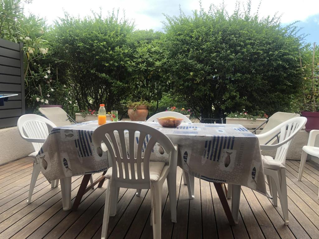 Saint Cyprien - T2 RDC 4P avec piscine, proche plage et port, parking privé, animaux admis - FR-1-793-7 - 3