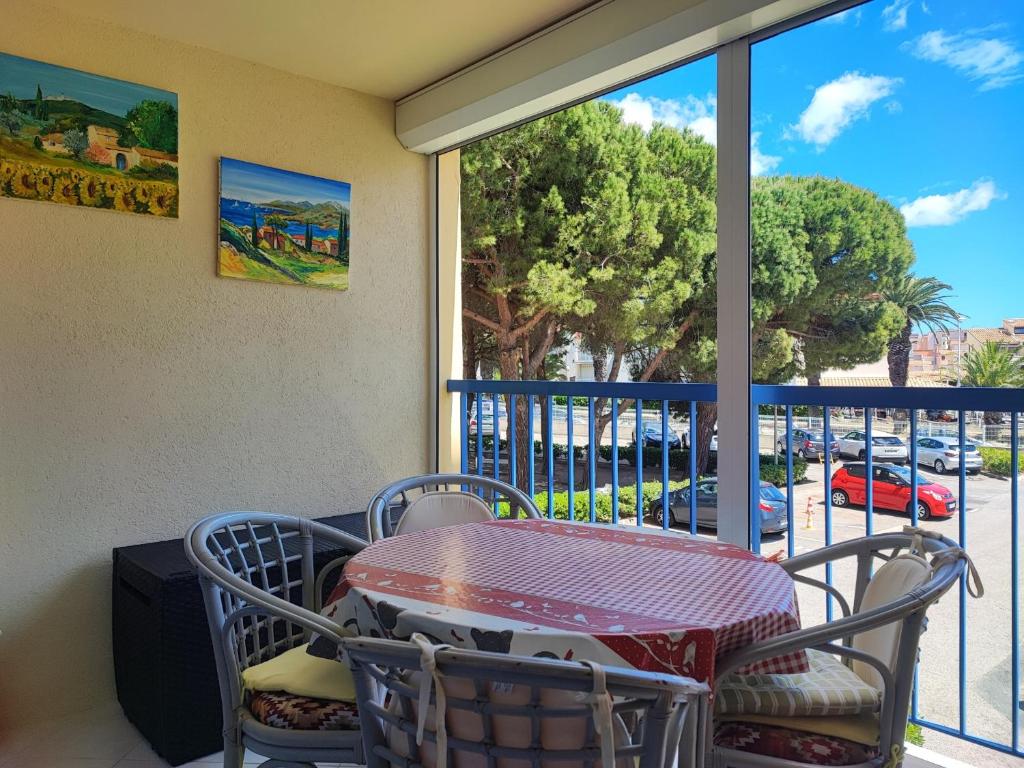 Studio spacieux à Gruissan - Parking - Vue port - Proche plage - FR-1-796-29 - 3