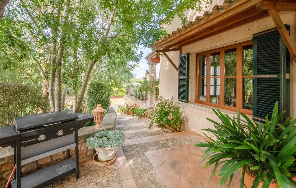 Stunning Home In Manacor - 3