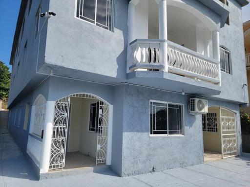 Sarah studio, Montego Bay