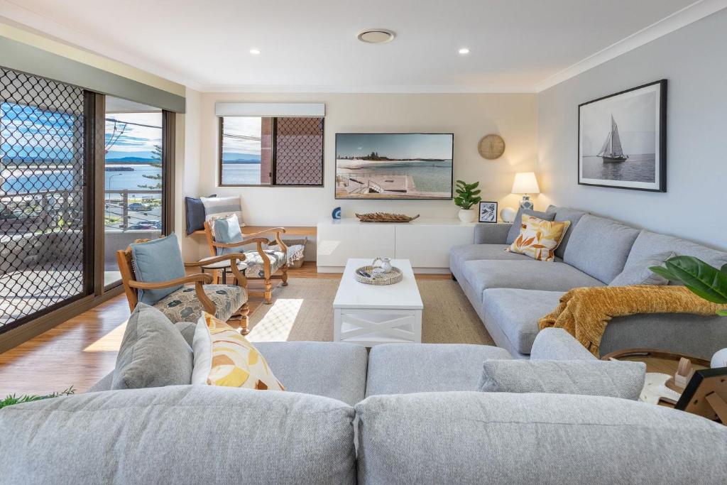 Breakers 15, Forster