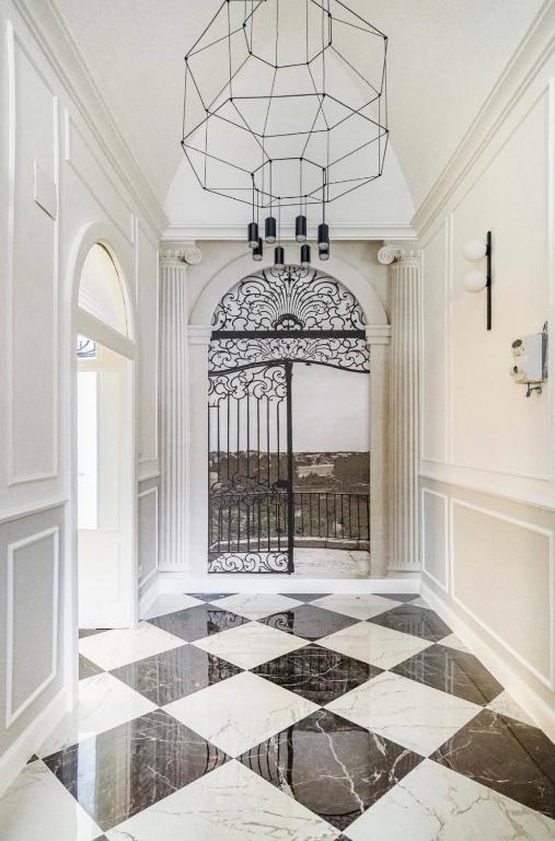 Nitti 76 Luxury Apartment - 3