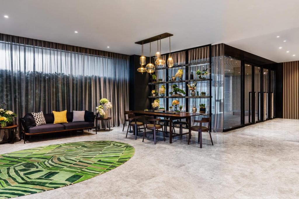 Exterior view, Royal Park Hotel in Hong Kong