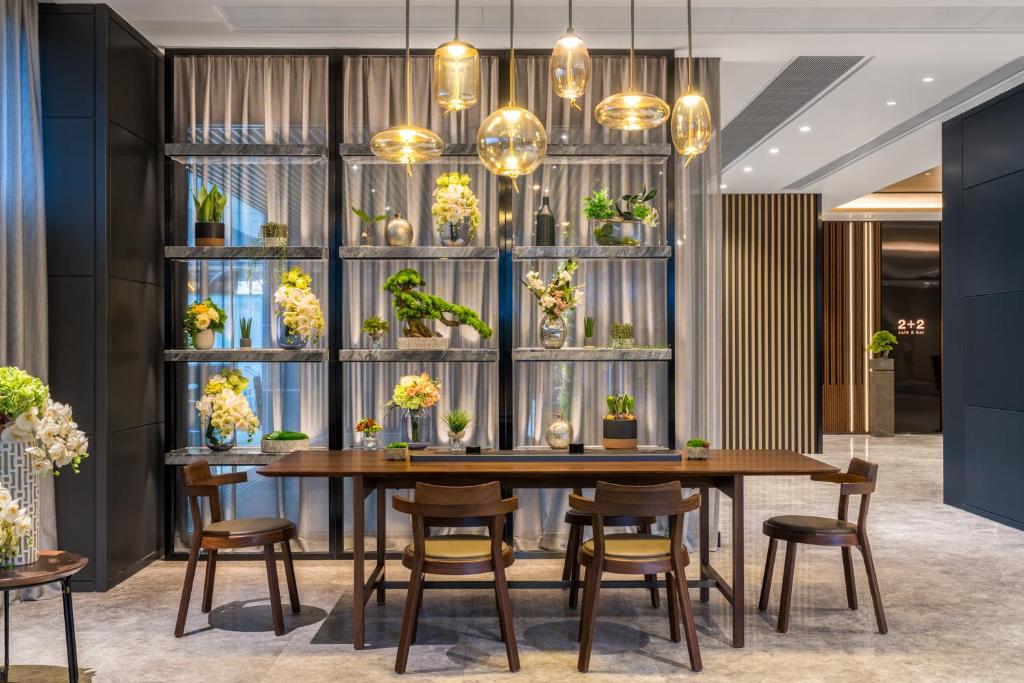 Exterior view, Royal Park Hotel in Hong Kong