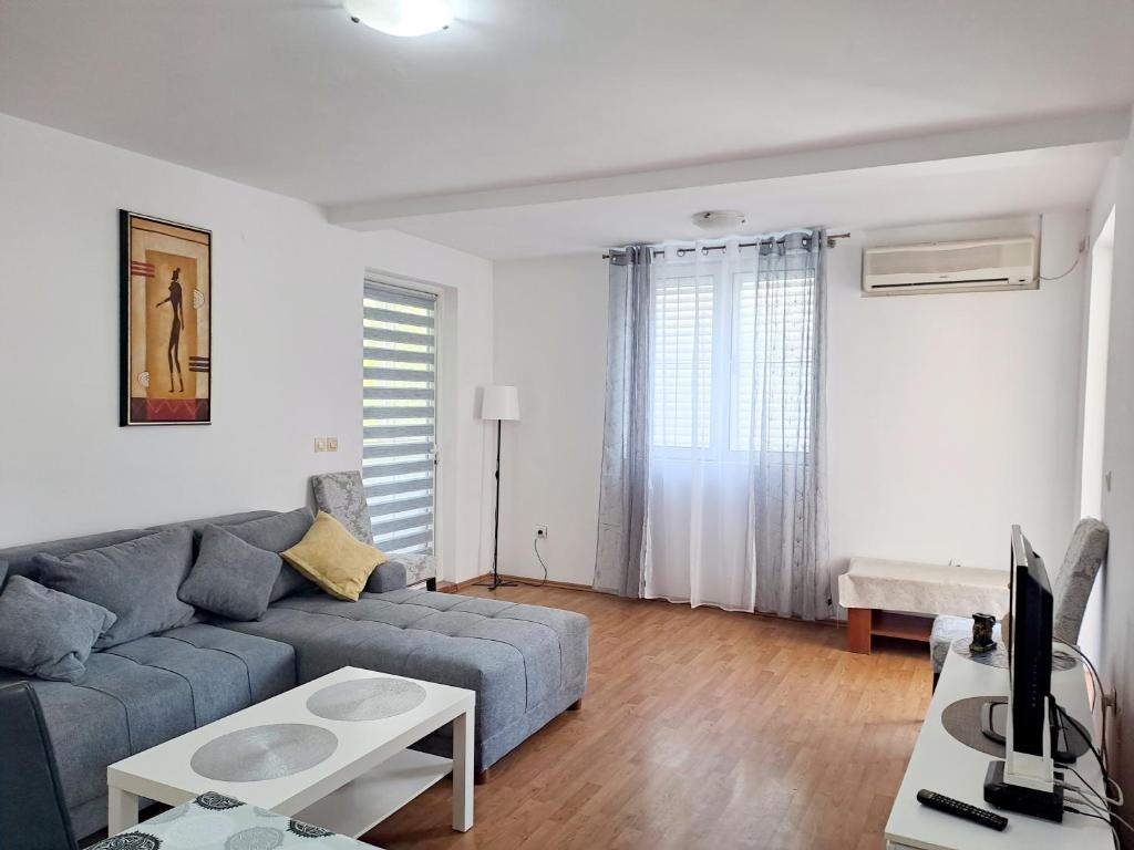 Apartment Butua. - 1