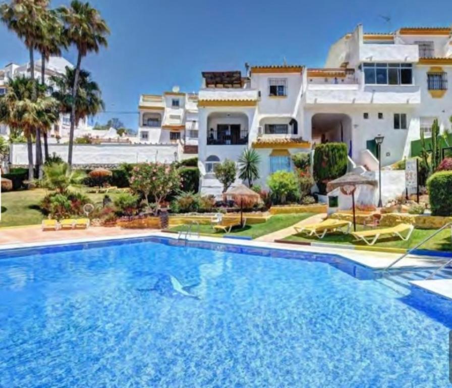 Lomas de Benalmar beach piscina air parking Andra - 1