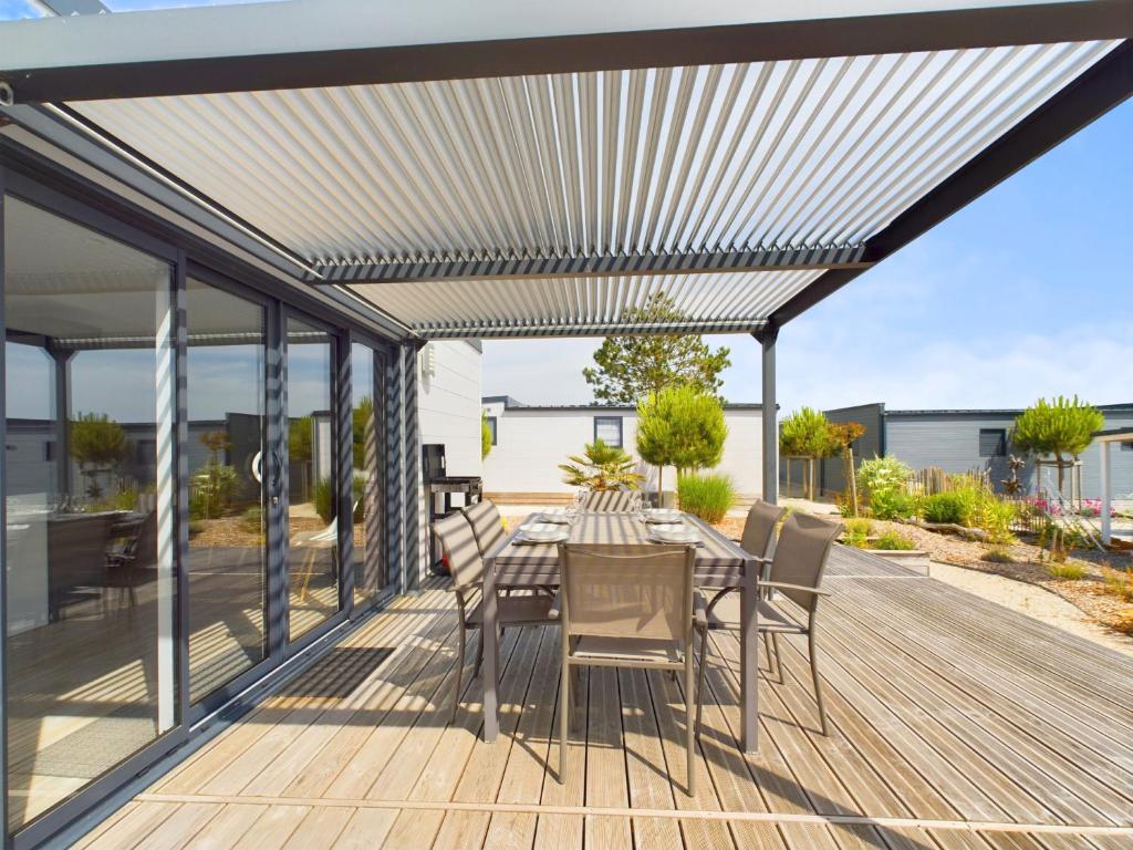 Chalet pour 6 residence de vacances avec piscine 전경