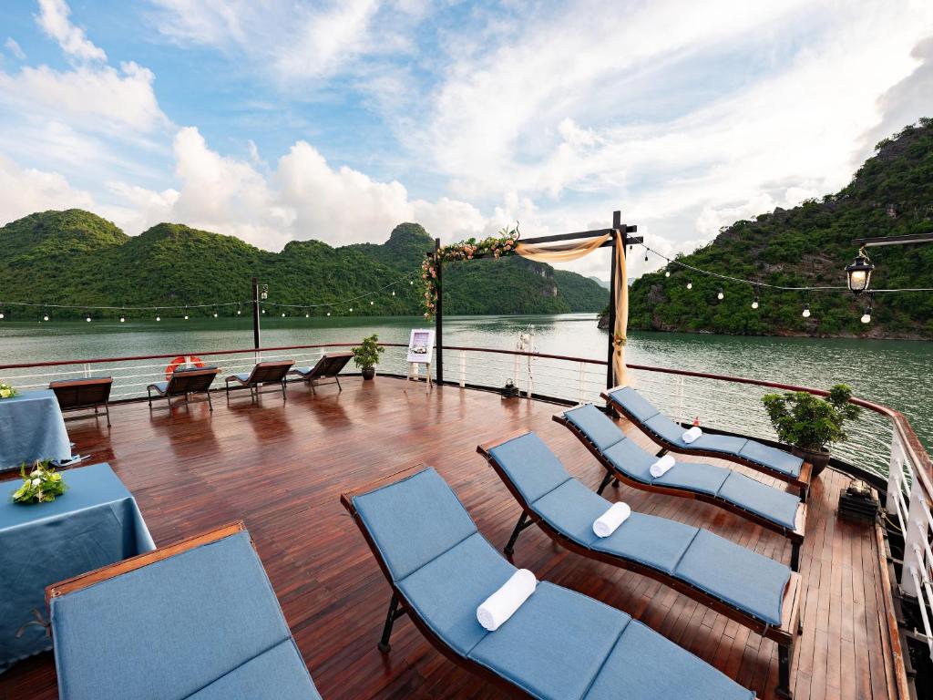 Amanda Luxury Cruise Lan Ha Bay
