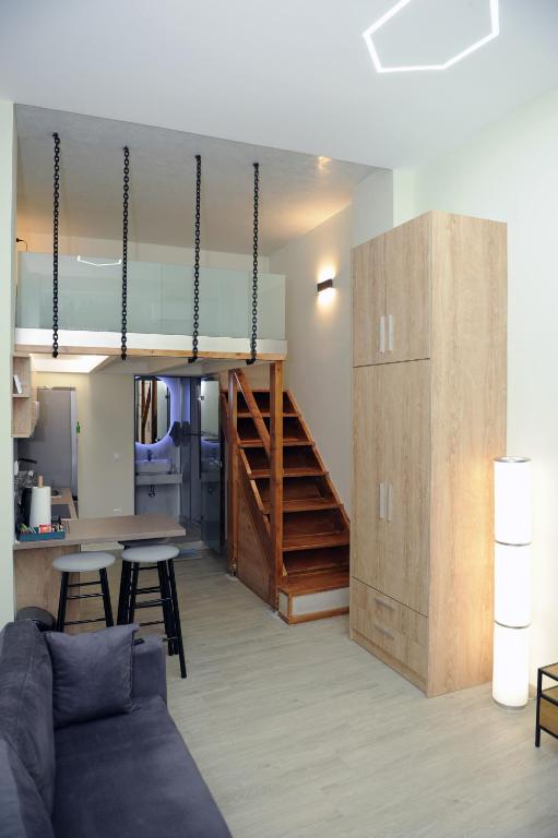 Thymios loft, Soluň