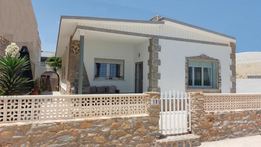 CHALET A 5 METROS DEL MAR.Wifi gratis - 2