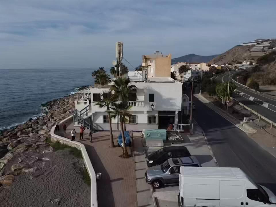 Seafront Homes, Castillo de Baños