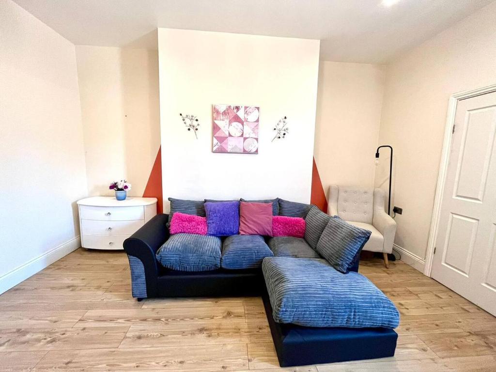 3 Bdrm Home 10mins From The City, Heaton