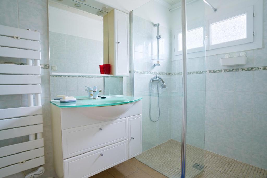Maison familiale avec jacuzzi, quartier calme - 3