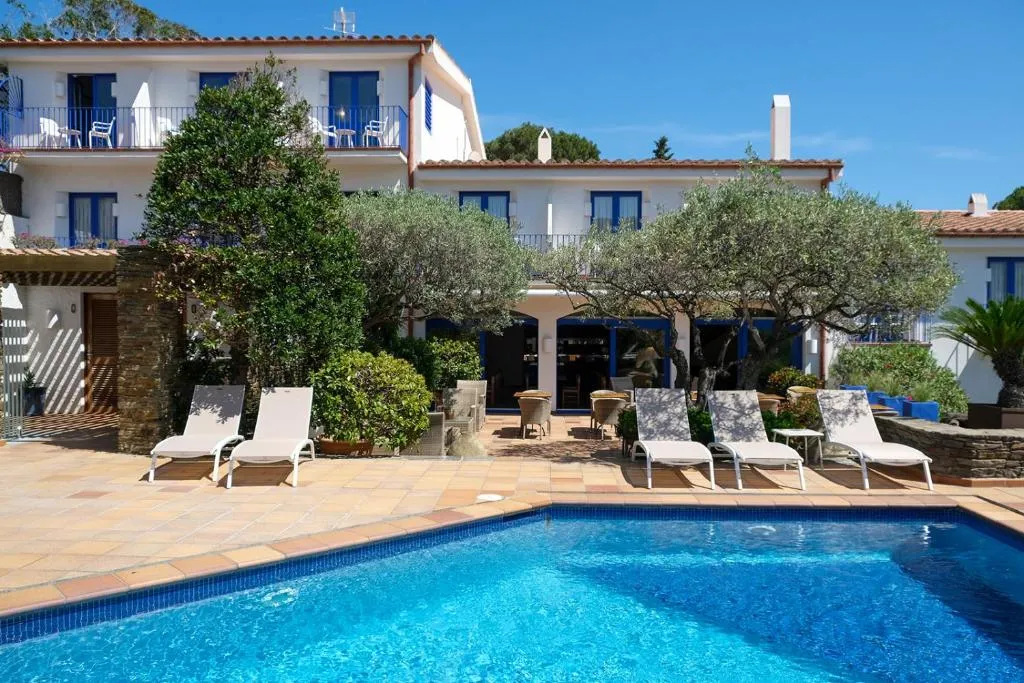 Hotel Blaumar Cadaqués by Fimedhotels，位于卡达克斯的酒店