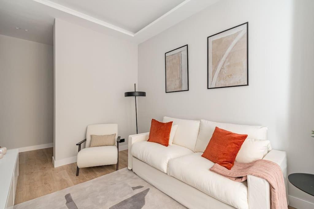 Centro XIII calle de la Paz 2BR 2BH - 4