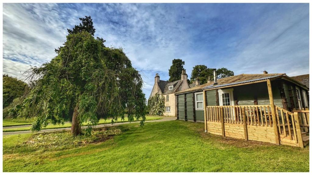 The Bungalow - Ardullie Lodge - pet-friendly stay