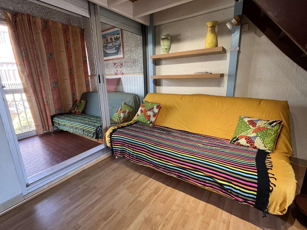 Studio Mezzanine - Parking Privé - Plage et Commerces à Proximité - Quartier Calme - FR-1-701-48, Valras-Plage