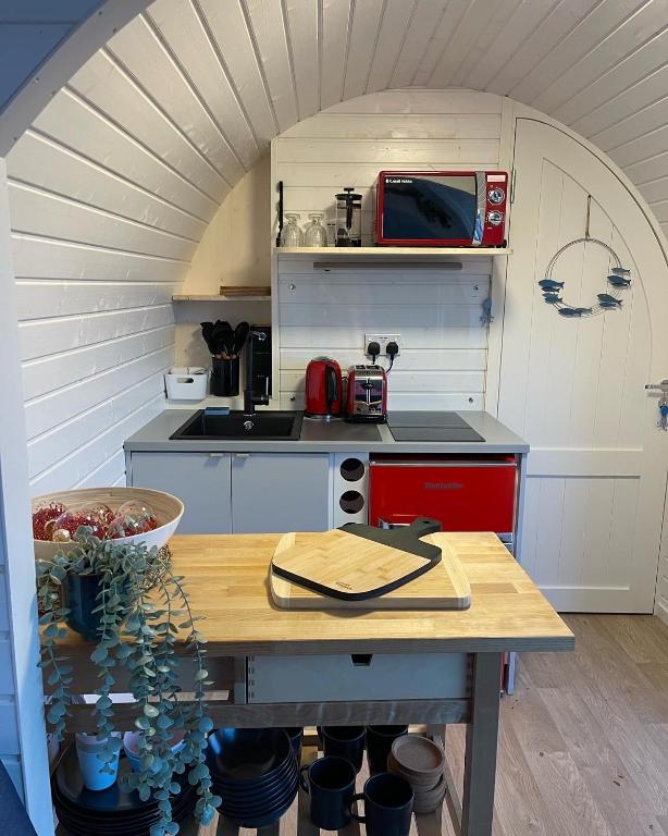 Dreckly Cabin - Lydcott Glamping, Looe photo 6