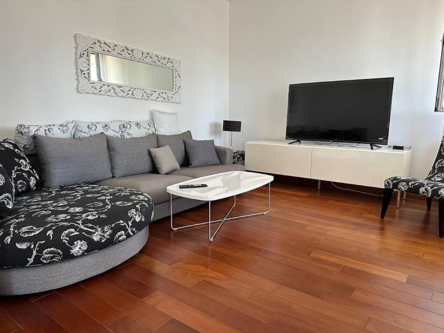 Sasha's apartment - 1